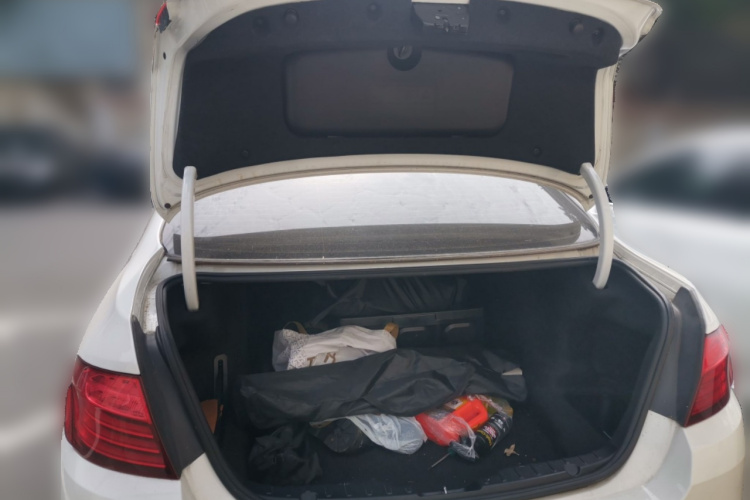 宝马5系 2014款 525Li 领先型中控内饰23