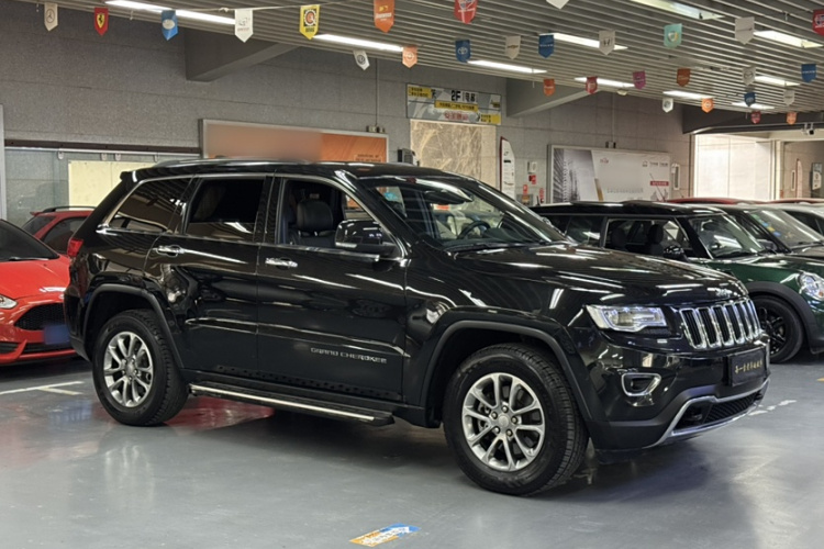 Jeep 大切诺基(进口) 2014款 3.0TD 柴油 舒享导航版车身外观6003
