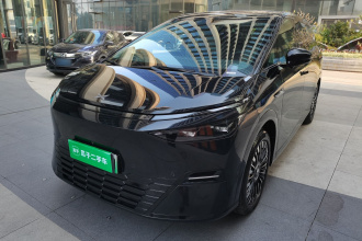 小鹏X9 2025款 740超长续航 Max