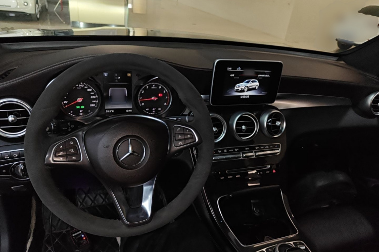 奔驰GLC 2019款 改款 GLC 260 L 4MATIC 豪华型中控内饰12