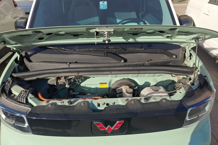 五菱汽车 宏光MINIEV 2021款 马卡龙时尚款 磷酸铁锂机舱底盘24