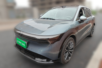 极氪7X 2025款 75kWh 后驱智驾版