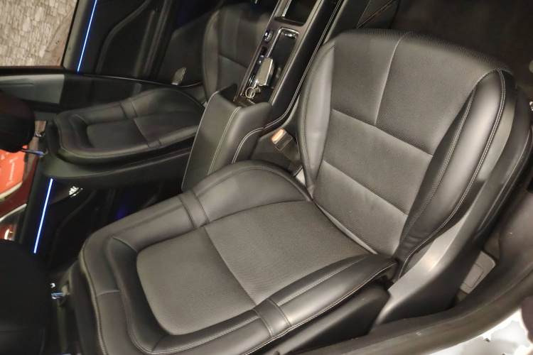 林肯 冒险家 2021款 2.0T 两驱尊享版局部细节41