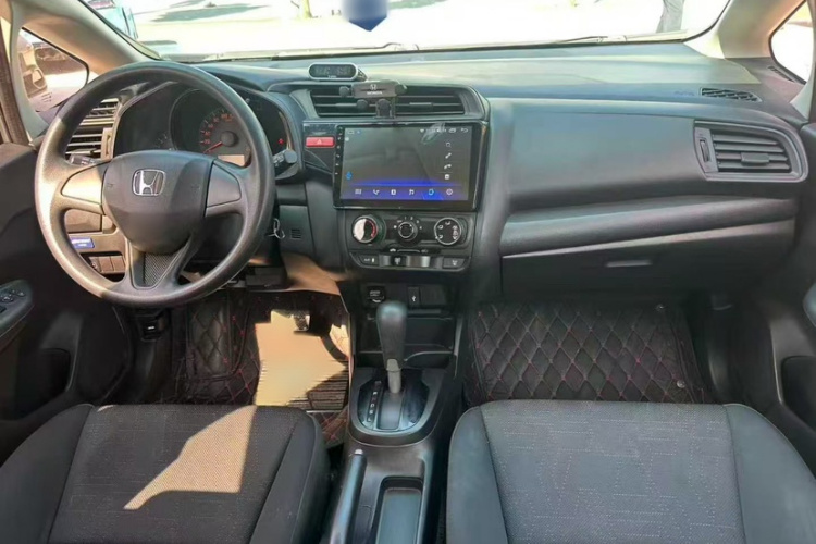 本田 飞度 2016款 1.5L LX CVT舒适型中控内饰7002