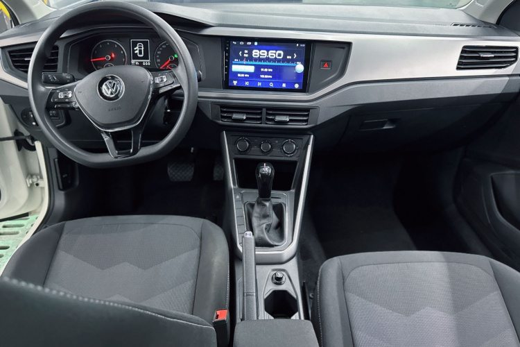 大众 Polo 2019款 Plus 1.5L 自动全景乐享版中控内饰7003