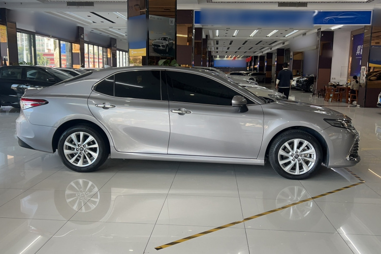 丰田 凯美瑞 2021款 2.0G 豪华版车身外观6002