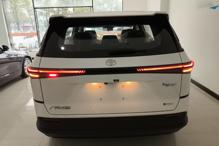 丰田 铂智3X 2025款 430 Air车身外观6