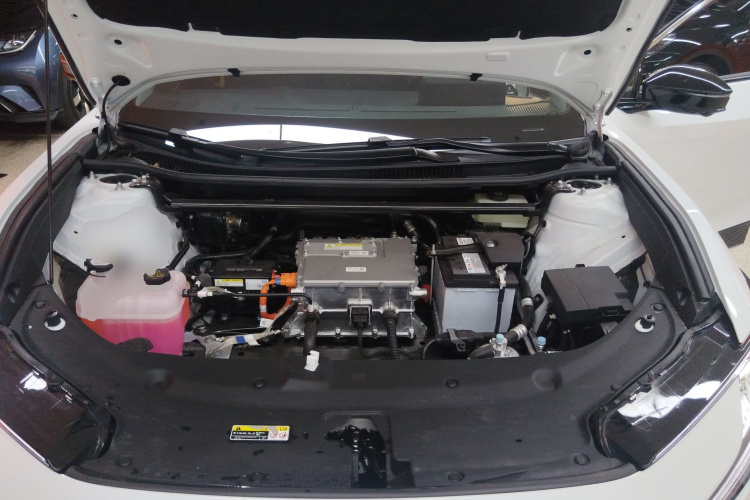 丰田bZ5 2025款 550 PRO智行版局部细节24