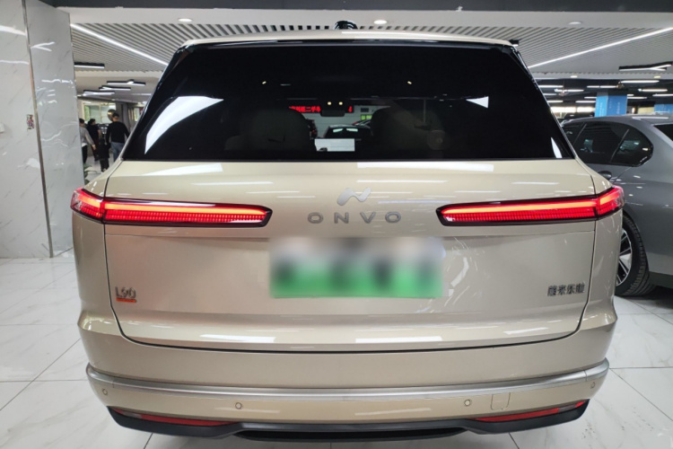 乐道L90 2025款 Ultra 六座版车身外观6