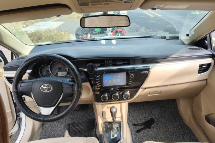丰田 卡罗拉 2014款 1.6L CVT GL中控内饰12