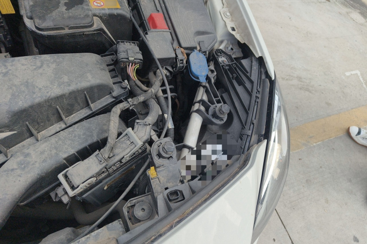 奔驰B级 2015款 B 200 动感型局部细节9006