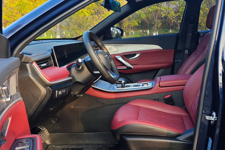 捷途X70 PLUS 2023款 1.6T DCT强者 7座中控内饰7001