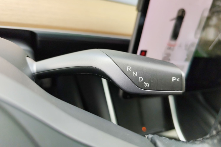 特斯拉 Model 3 2019款 标准续航后驱升级版局部细节18