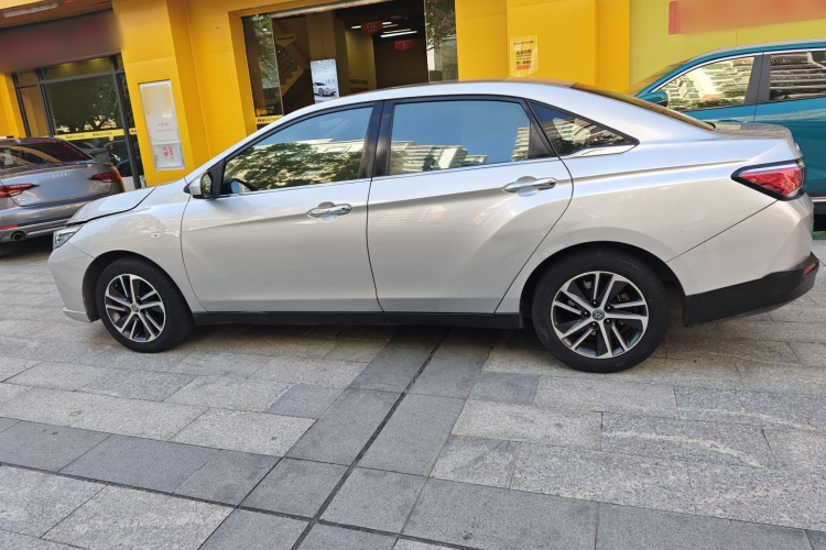 启辰D60 2018款 1.6L CVT舒适版车身外观6001