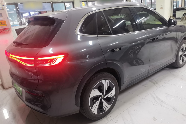 吉利银河 银河E5 2024款 530km 星舰版车身外观6005