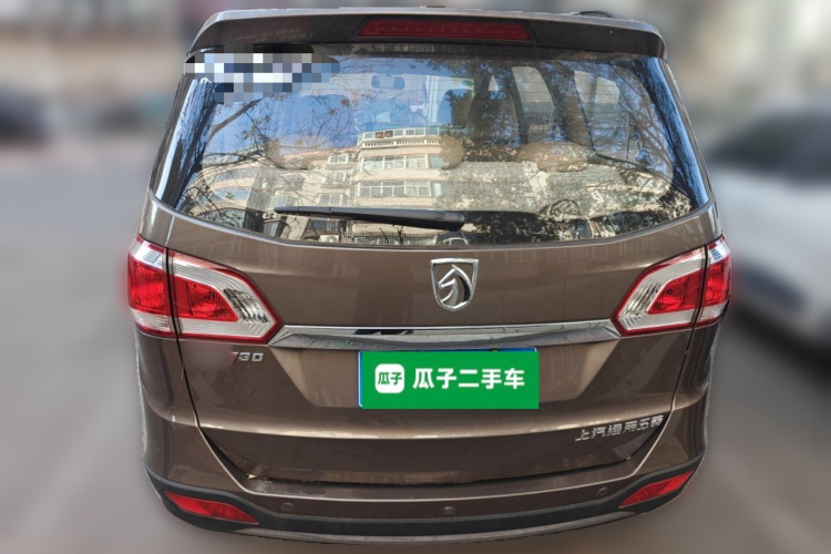 宝骏730 2014款 1.5L 手动舒适ESP版 7座车身外观6004