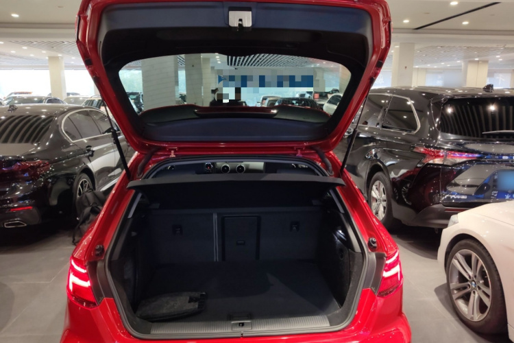 奥迪A3 2018款 30周年年型 Sportback 35 TFSI 时尚型局部细节23