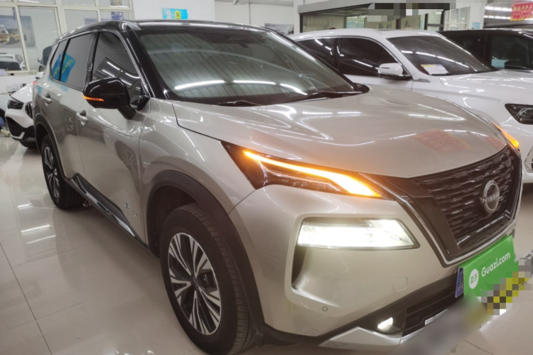 日产 奇骏 2023款 e-POWER 超混双电机四驱豪华版车身外观6002