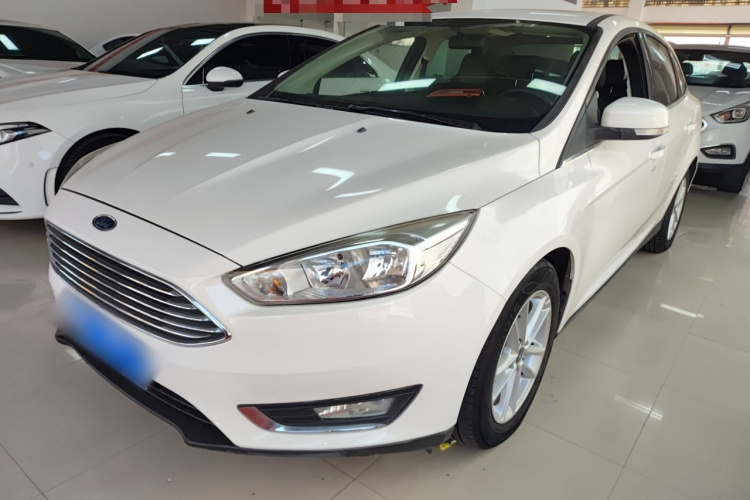 福特 福克斯 2017款 三厢 EcoBoost 180 自动精英型车身外观1