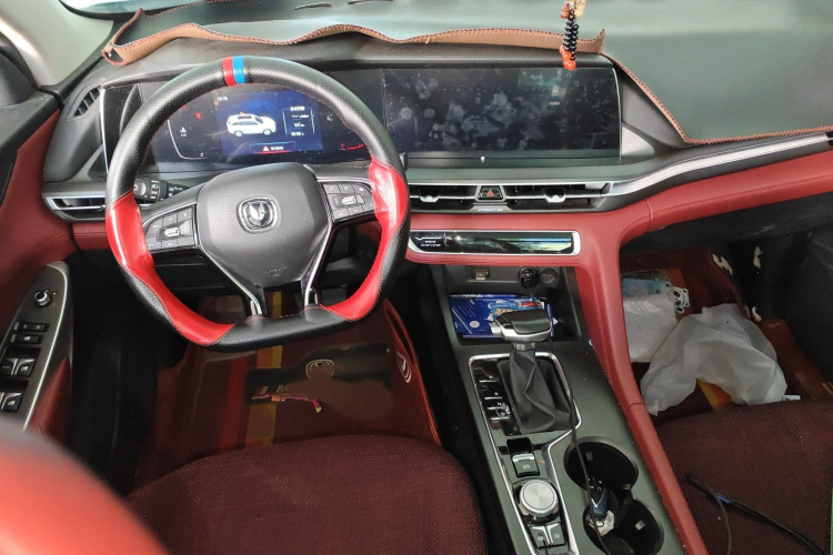 长安CS75 PLUS 2021款 1.5T 自动豪华型局部细节13