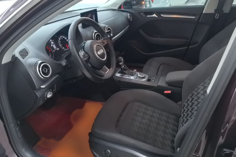 奥迪A3 2016款 Sportback 35 TFSI 领英型局部细节19