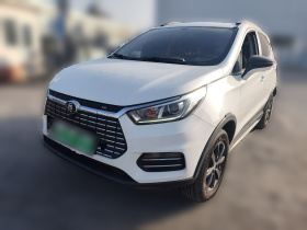 比亚迪 元新能源 2019款 EV360 智联领享型