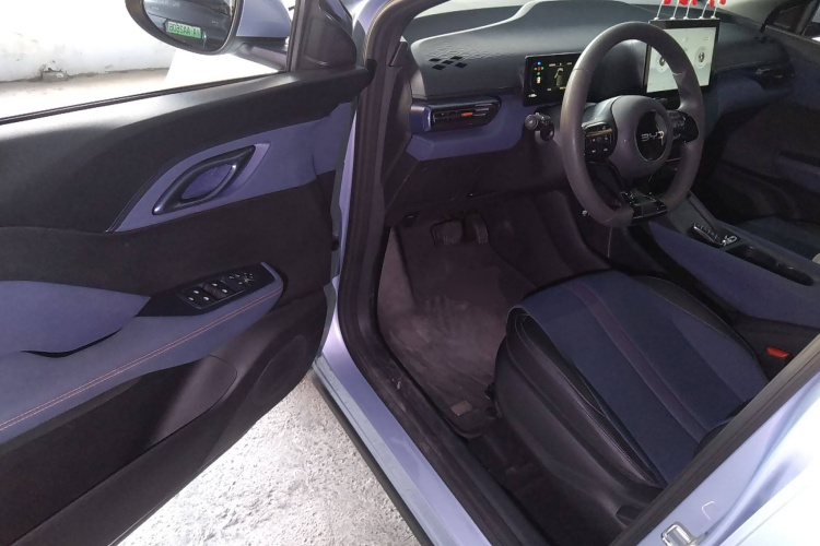 比亚迪 海鸥 2024款 荣耀版 305km 活力版中控内饰7003