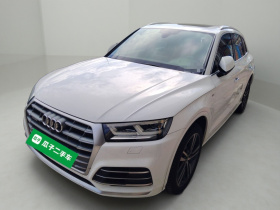 奥迪Q5L 2020款 改款 40 TFSI 荣享时尚型