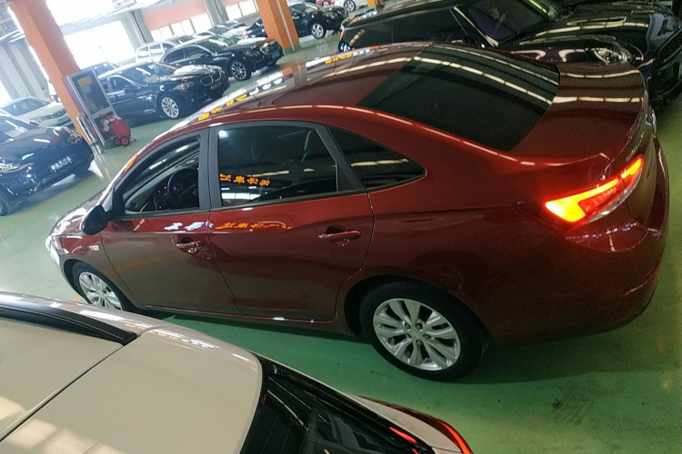 别克 英朗 2021款 改款 典范 1.5L 自动精英型车身外观6003