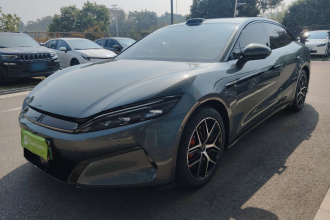 比亚迪 汉L 2025款 DM-p 四驱激光雷达旗舰型