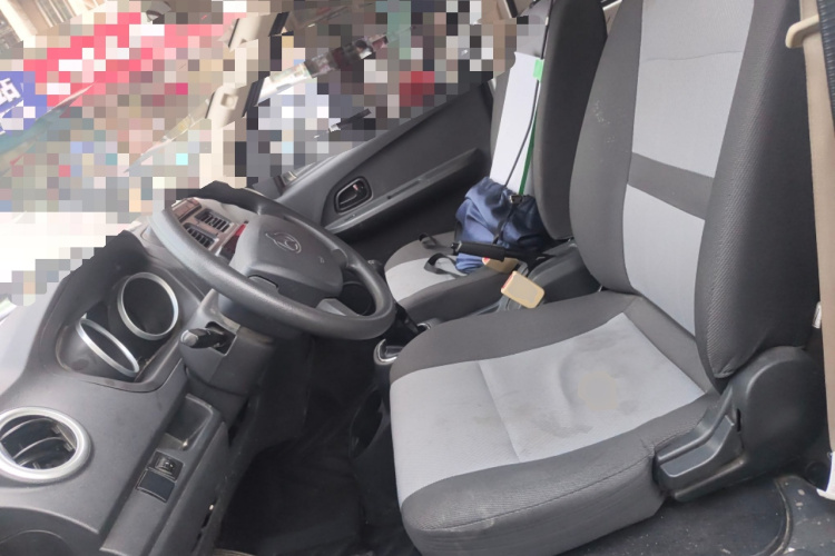 长安凯程 长安睿行M60 2023款 1.6L CNG舒适型客车6座中控内饰19