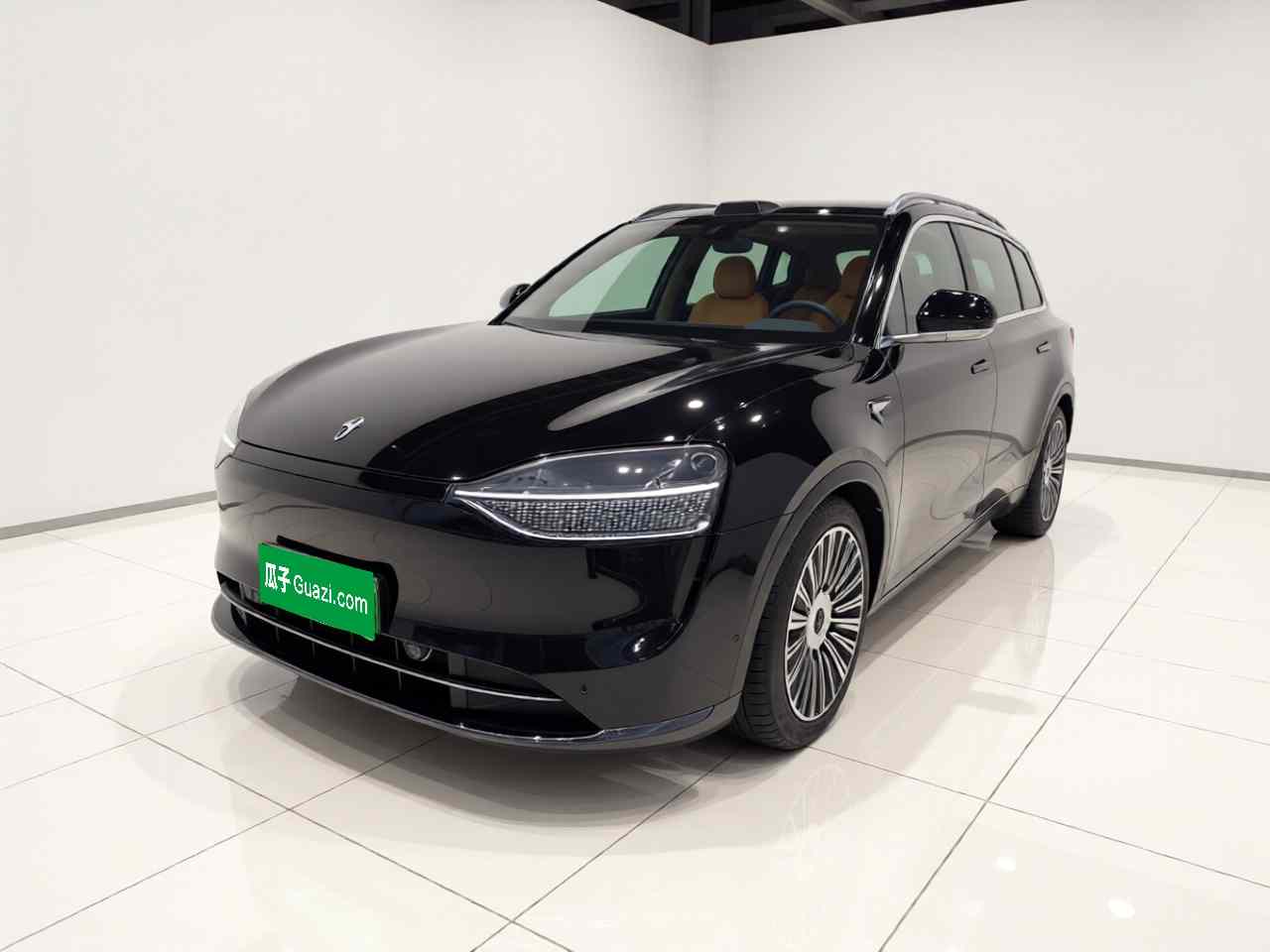 鸿蒙智行 问界M9 2025款 增程 Ultra版 52kWh 6座版 (192线激光雷达）(2)