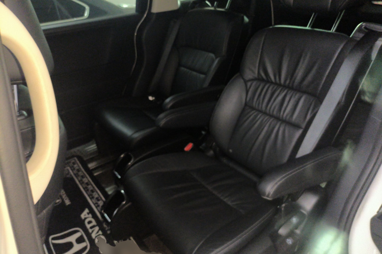 本田 奥德赛 2022款 2.0L e:HEV 锐·领享版中控内饰21