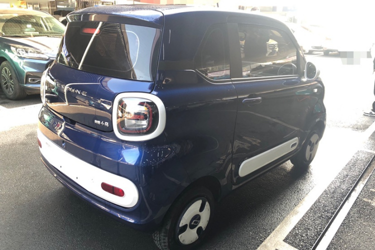 奔腾小马 2024款 170km 活力马车身外观6005