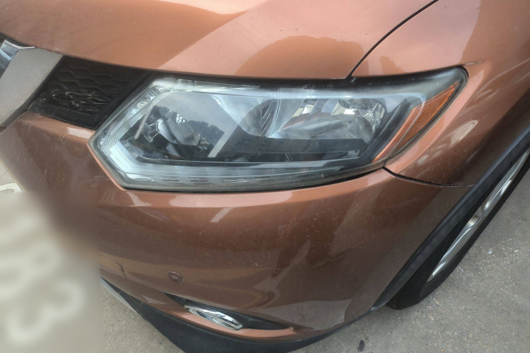 日产 奇骏 2014款 2.0L CVT智领版 2WD局部细节36