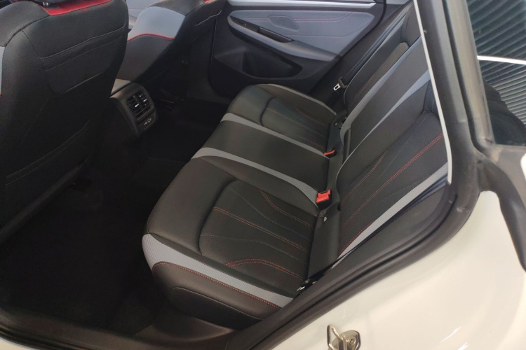 大众 2025款 凌渡L 280TSI DSG酷辣版中控内饰21