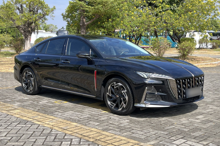 红旗H6 2023款 2.0T 致逸版车身外观6002