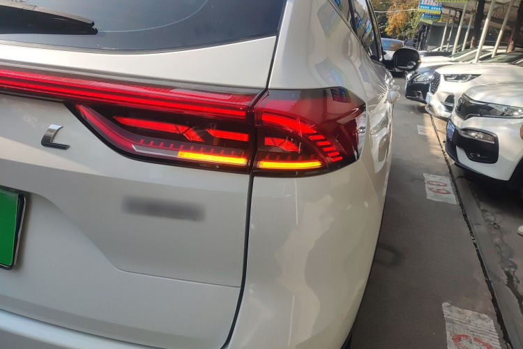 哈弗H6 2021款 国潮版 1.5GDIT 自动冠军版车身外观6006