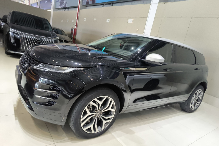 路虎 揽胜极光 2021款 极光L 249PS R-Dynamic First edition 首发版车身外观4