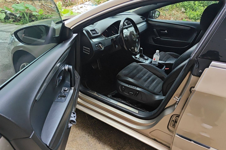 一汽-大众CC 2015款 1.8TSI 豪华型中控内饰7003