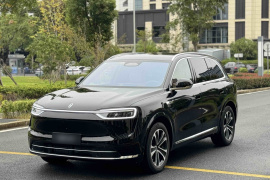 鸿蒙智行 问界M7 2026款 增程 Pro+四驱版 5座