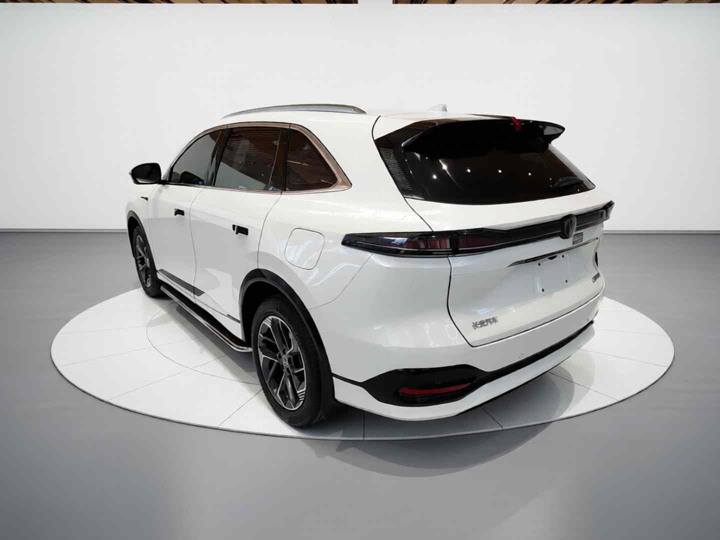 长安CS75 PLUS 2025款 第四代 1.5T 新蓝鲸 智慧尊享型(3)