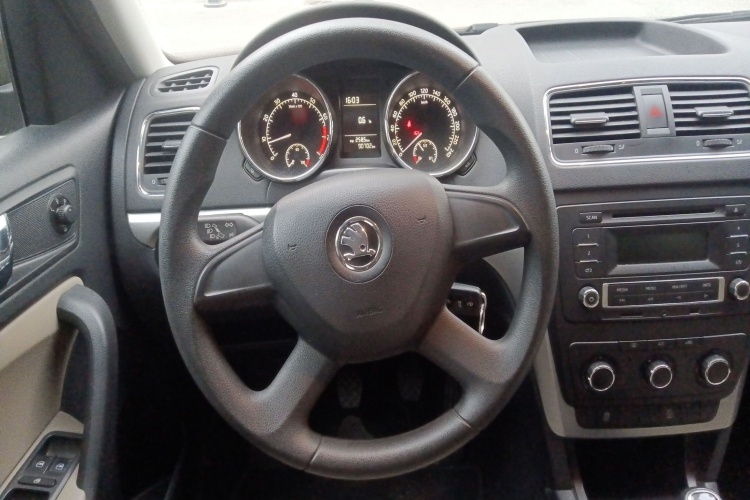 斯柯达 Yeti 2014款 1.4TSI 手动探索版中控内饰13