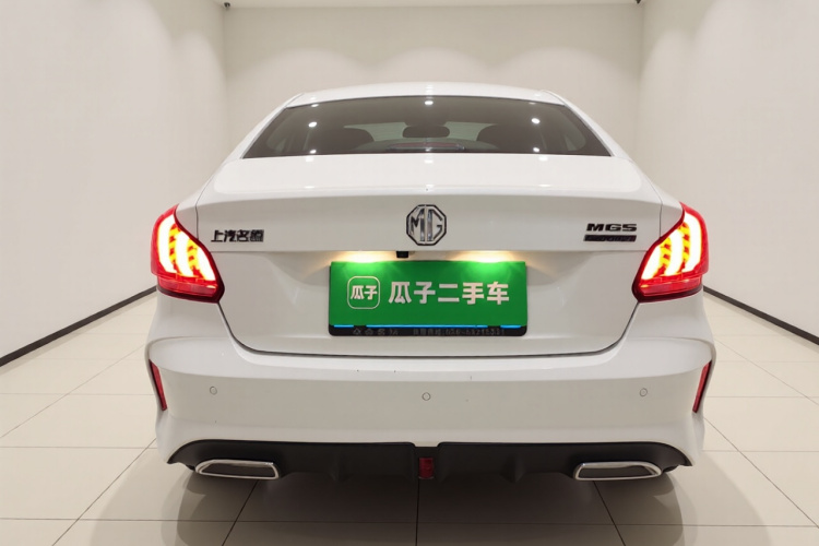 名爵 MG5 2021款 改款 180DVVT CVT青春豪华版车身外观6