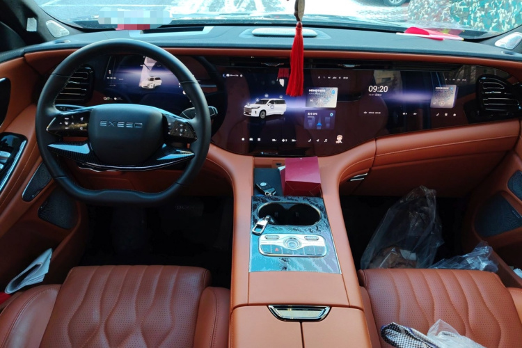 星途揽月C-DM 2025款 180 超长续航Ultra四驱 7座中控内饰12