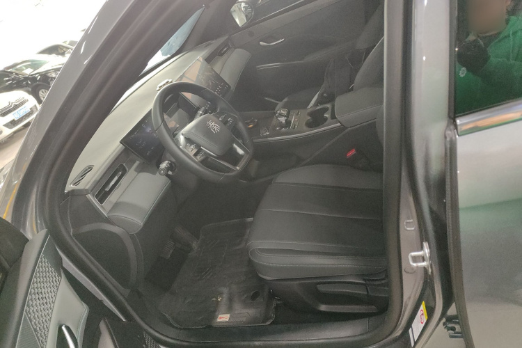 比亚迪 秦PLUS 2025款 EV 智驾版 510KM领先型中控内饰19