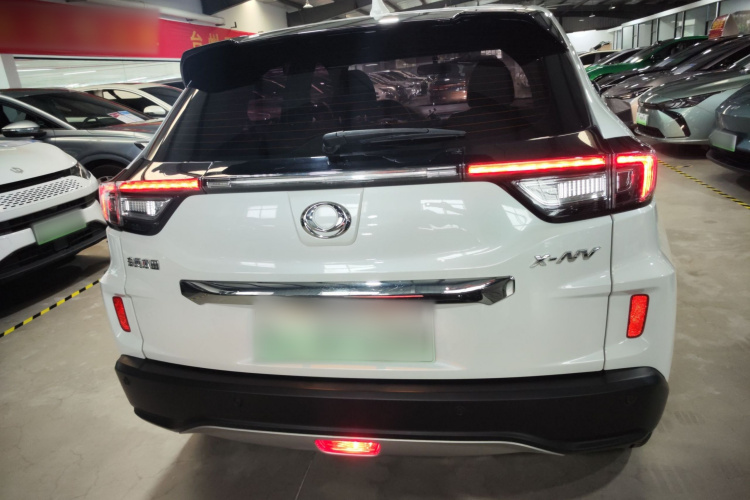 思铭 东风本田X-NV 2020款 风驰版车身外观6004