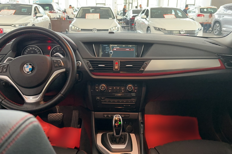宝马X1 2014款 xDrive20i 运动设计套装中控内饰7003