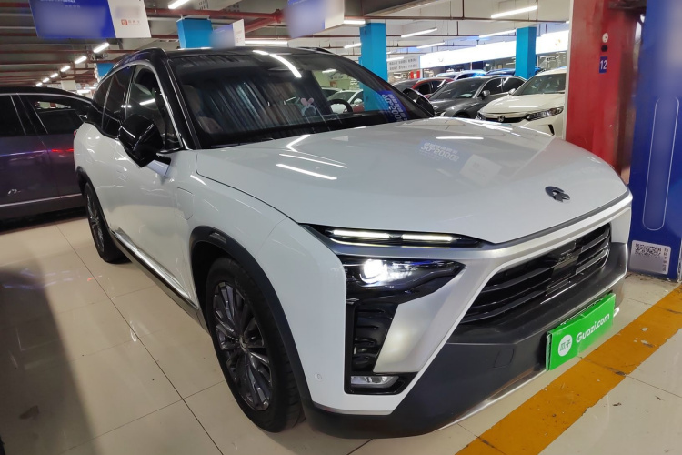 蔚来ES8 2020款 580KM 六座版车身外观3