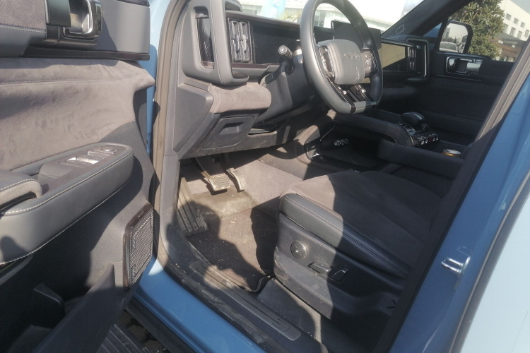 方程豹 豹5 2023款 云辇旗舰版中控内饰20